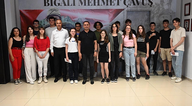 Başkan Erdoğan, YKS’de dereceye giren öğrencileri ağırladı